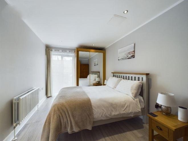 Cosy 3 Bedroom Apartment In Central Portrush With Sea Views Exterior photo